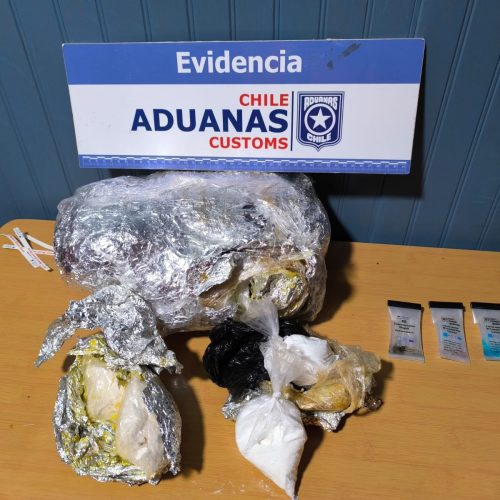 A bordo de barcaza descubren a pasajero transportando cocaína, lidocaína y marihuana